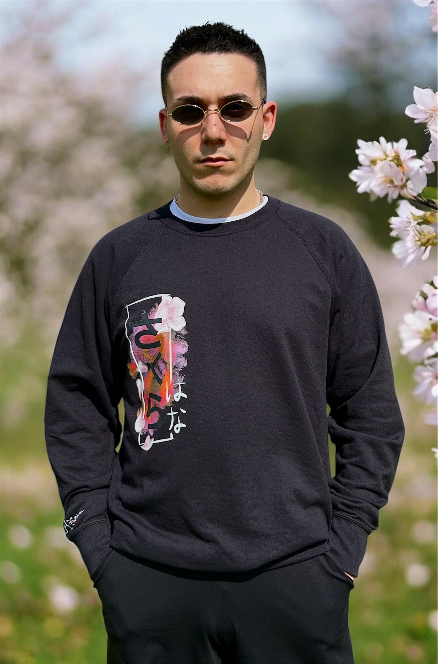 Felpa Unisex Sakura Blossom Hand - Lightweight Raglan Japan Asian Style